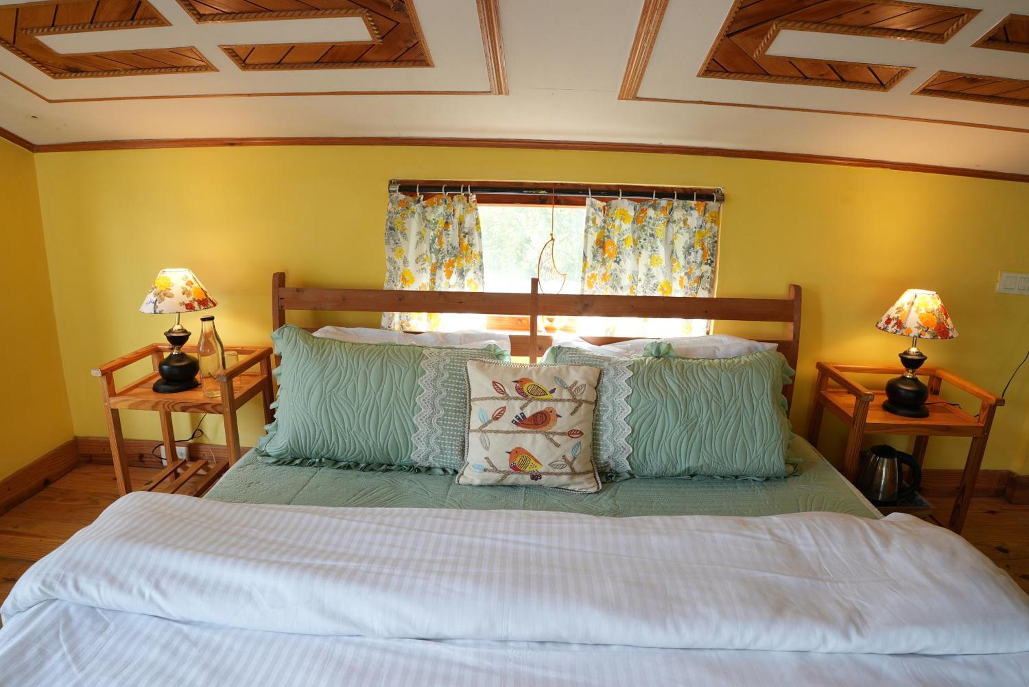 Westwoodvilla By Edenhomes Manali  Exterior photo